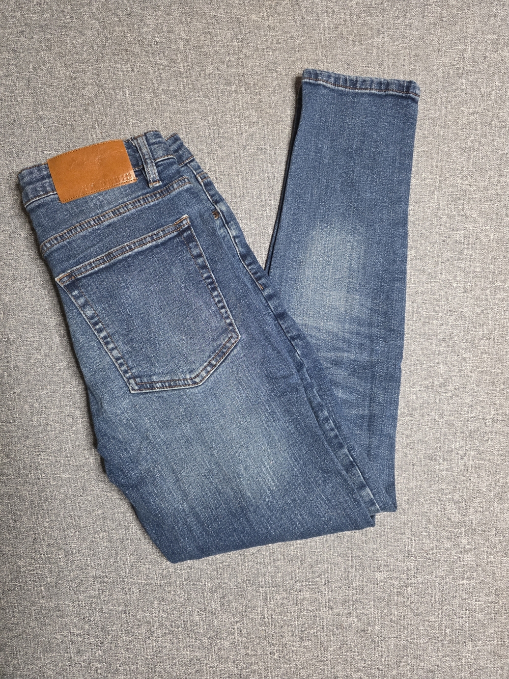 UR DENIM "Skinniest" Medium Wash Jeans - Size W30 / L30